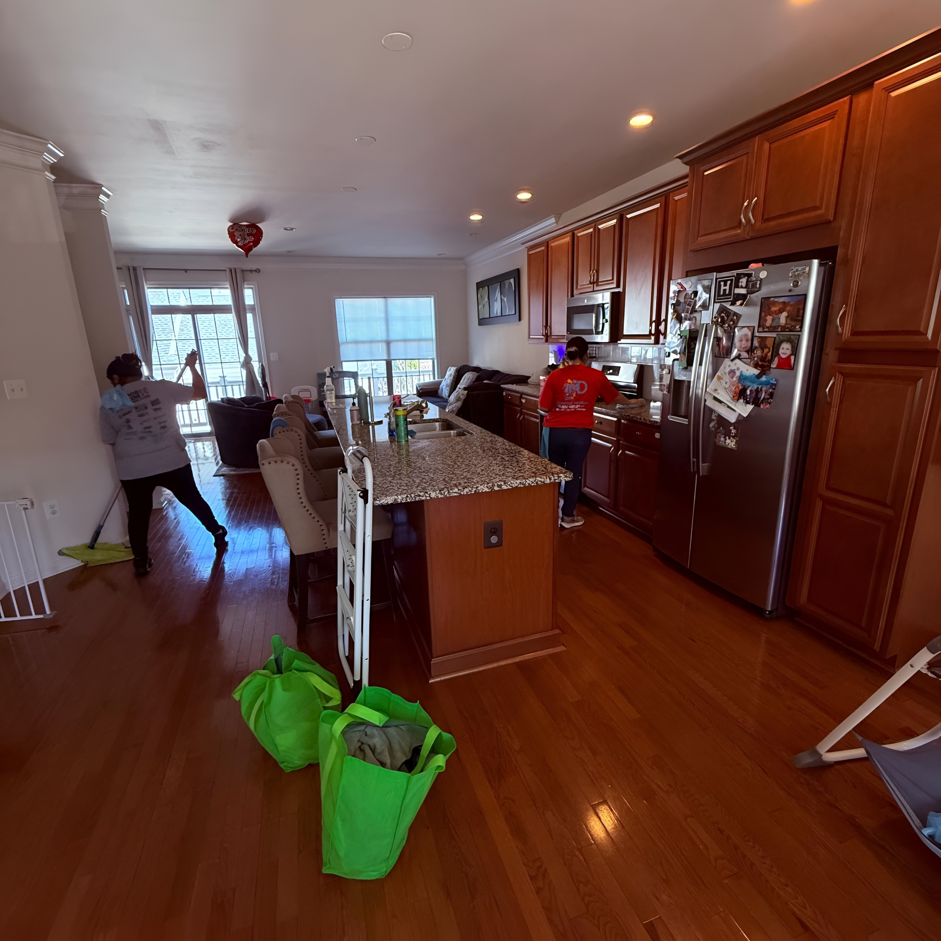 Clean and bright Sterling, Virginia living room after MD Diaz house cleaning service